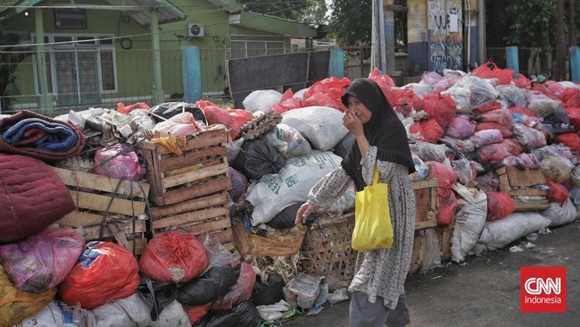 27 Truk Sampah Gowa Berhenti Beroperasi, Tumpukan Sampah Menggunung akibat Kendala BBM